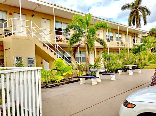 Motel Pelican By The Sea Pompano Beach Exterior foto